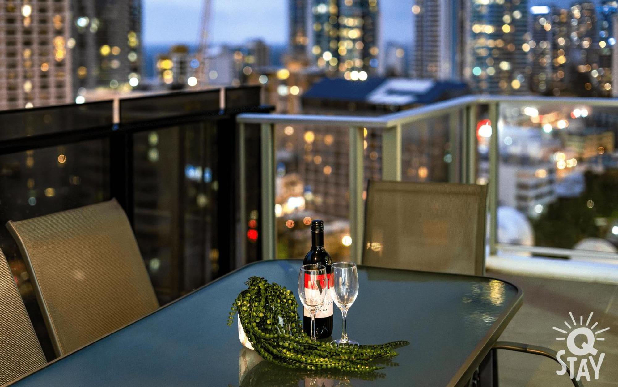 Aparthotel Circle On Cavill By Vaun à Gold Coast Extérieur photo